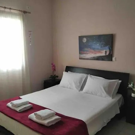 Ioanna's House Tatil Evi