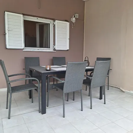 Ioanna's House Tatil Evi *